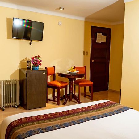 Hotel Agustos クスコ エクステリア 写真