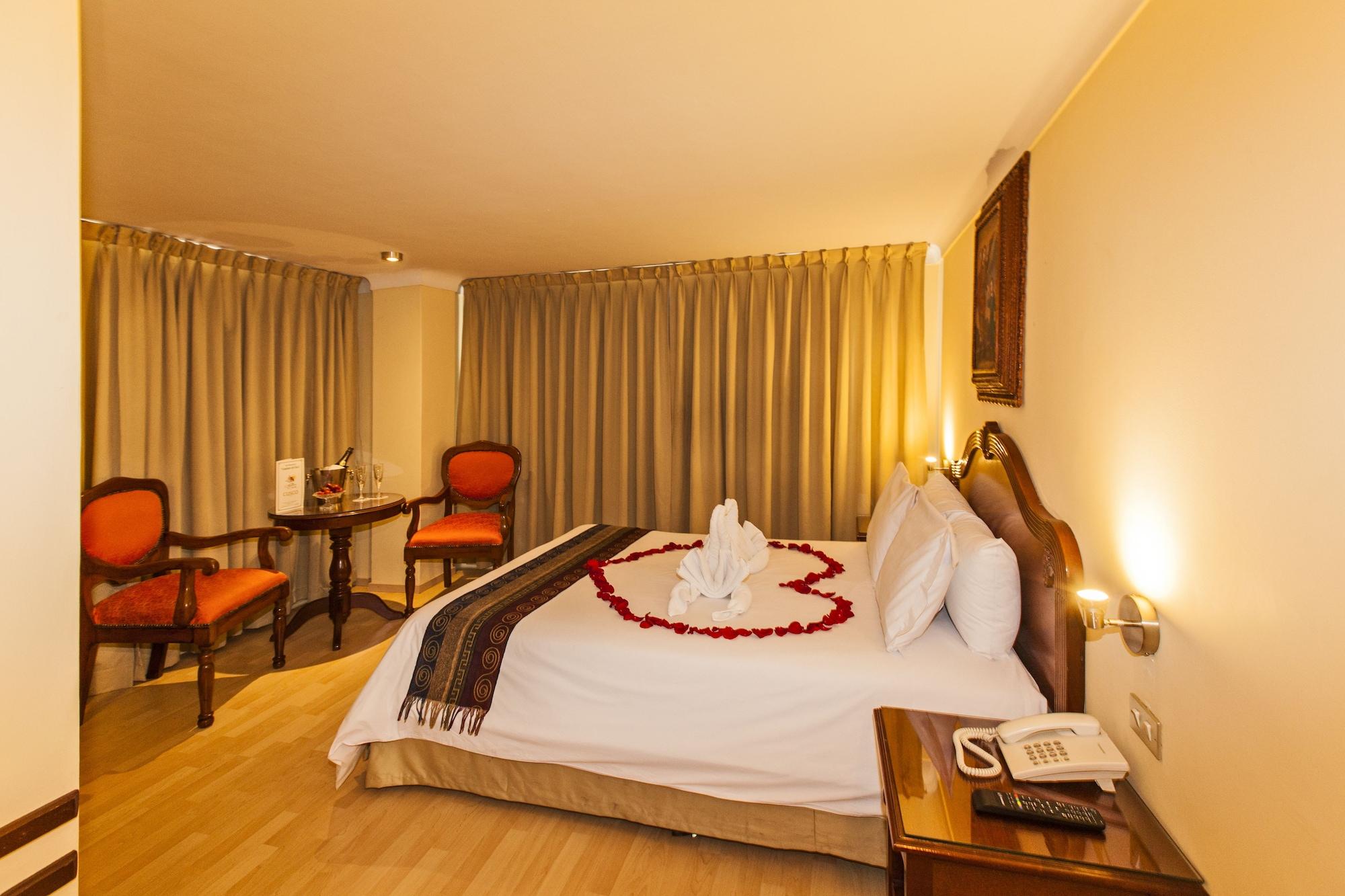 Hotel Agustos クスコ エクステリア 写真