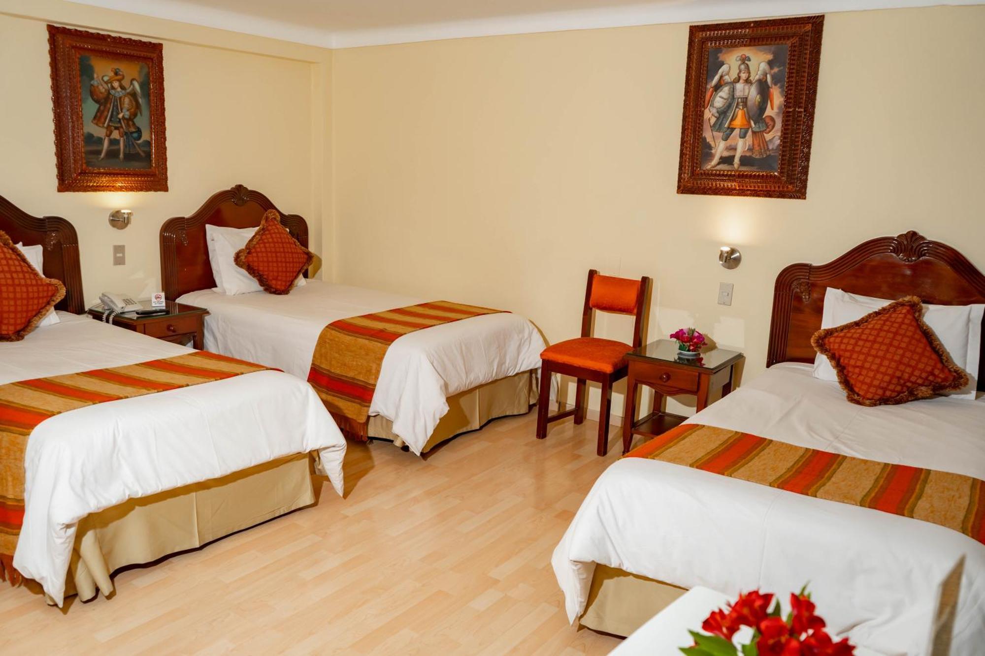 Hotel Agustos クスコ エクステリア 写真