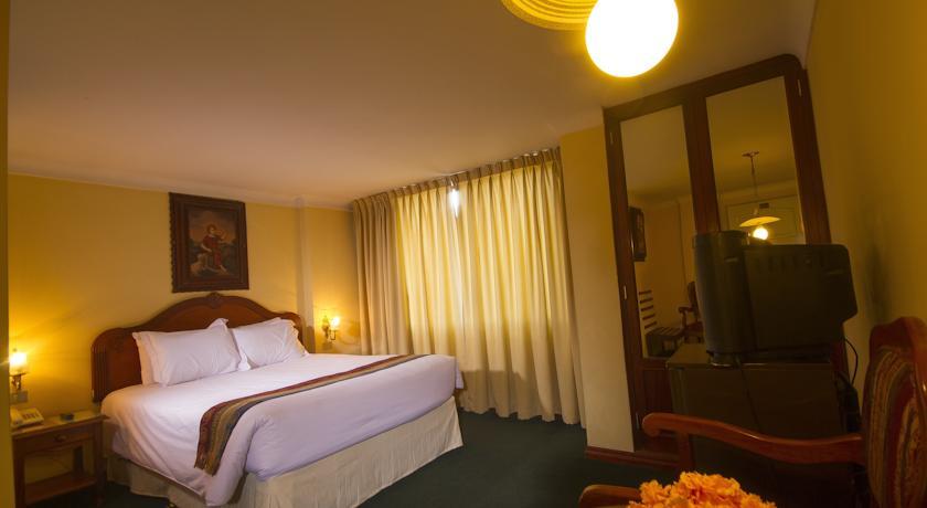 Hotel Agustos クスコ エクステリア 写真